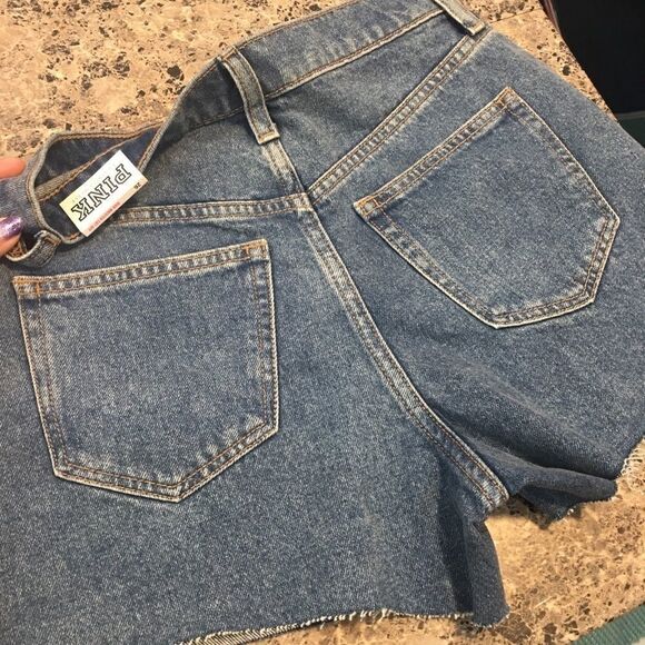 Pink Victoria’s Secret size 25 jean shorts distressed raw edges blue high rise - Picture 2 of 3
